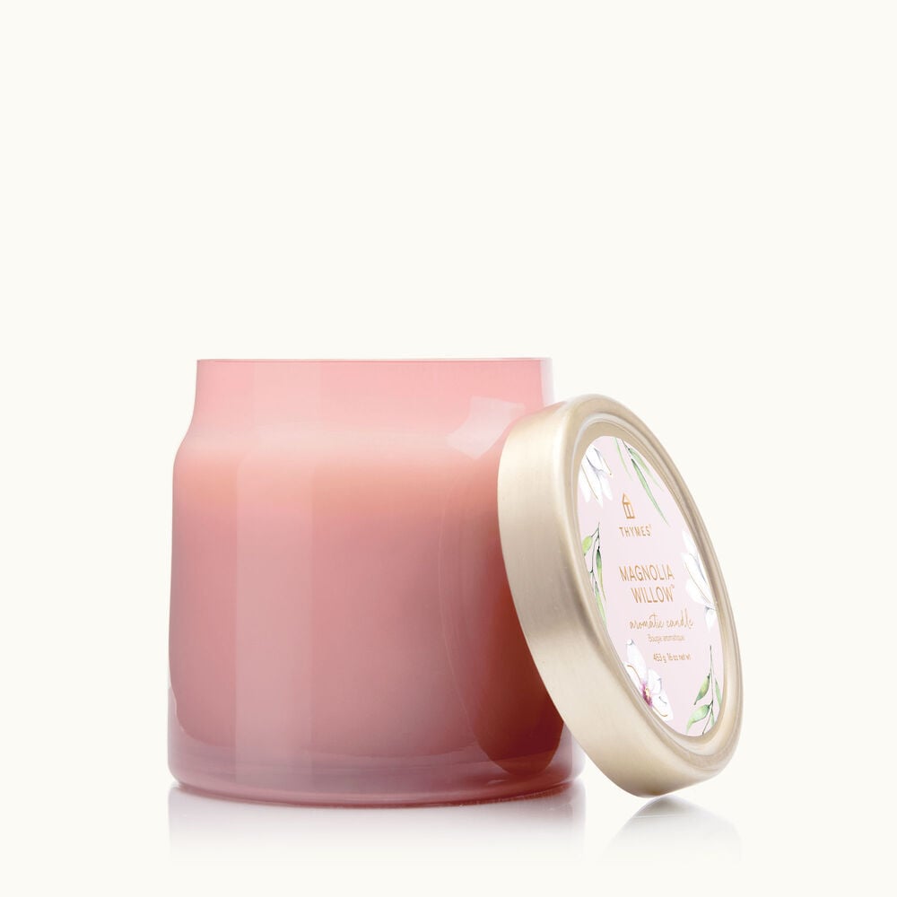 Magnolia Willow Statement Poured Candle is a woody floral fragrance image number 1